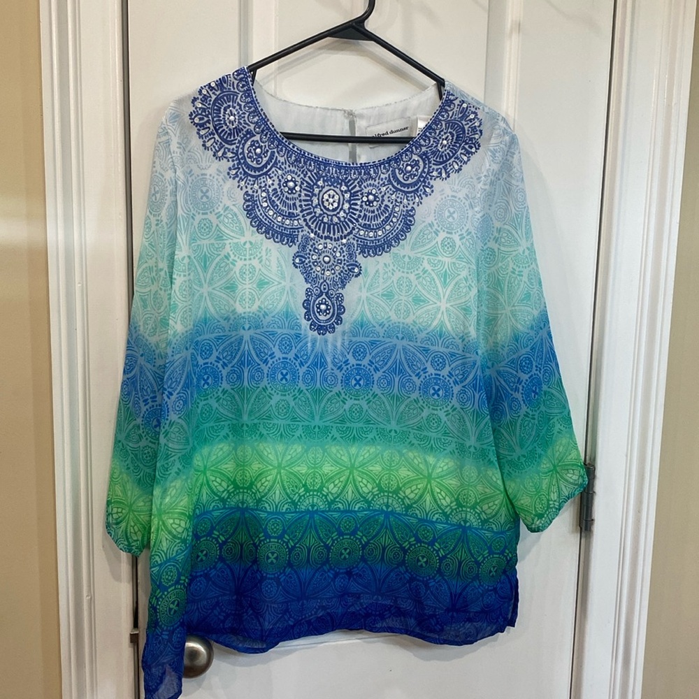 Alfred Dunner Lined Top Size 18 Sequin & Bead Neckline